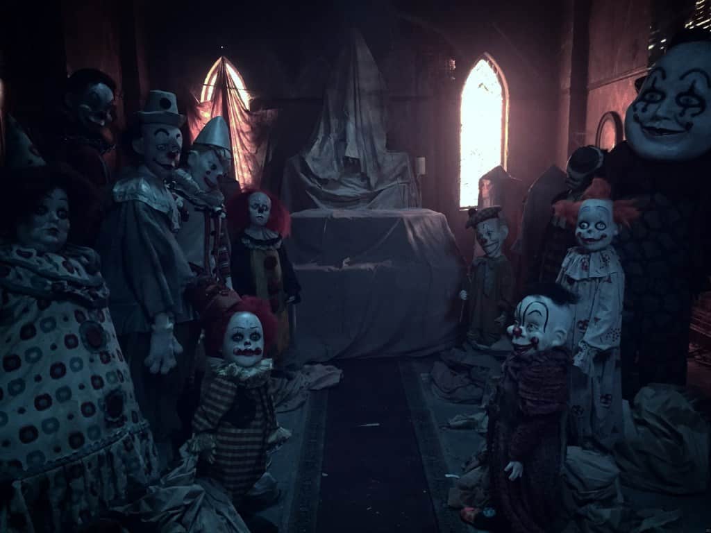 Tim Curry Pennywise Easter Egg 2017 IT Movie