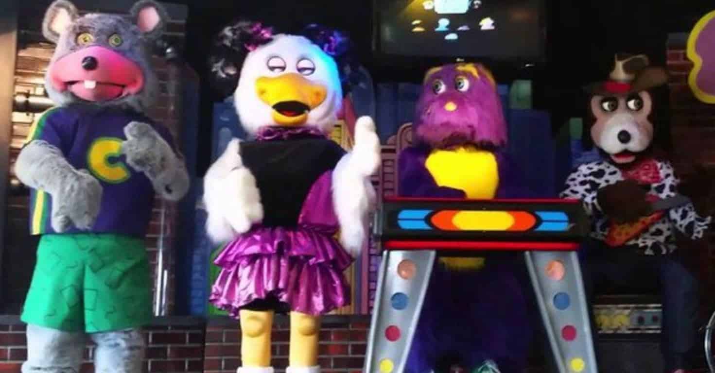 Chuck E. Cheese removal of animatronics not tied to horror movie