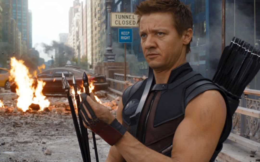 Jeremy Renner's HAWKEYE Has Drastically Different Look For 