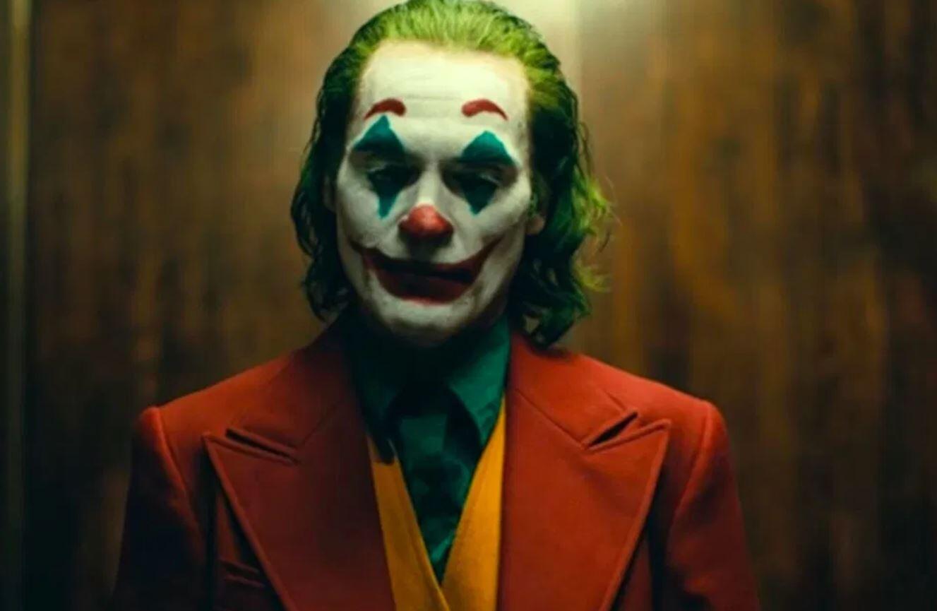 'Joker' Review: It Sure Is A Movie, Alright...1327 x 865