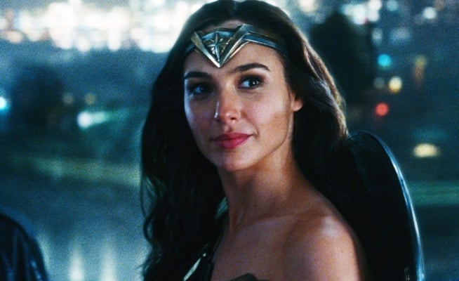 Gal Gadot Posts Topless Photo On Instagram To Celebrate Her Weekend