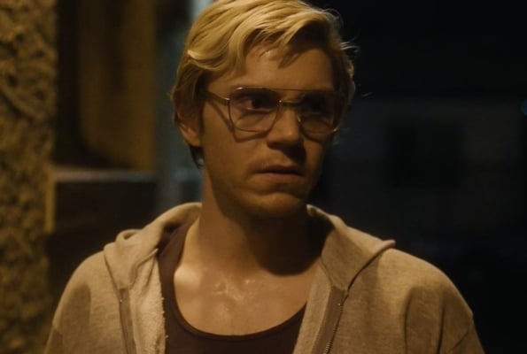 evan peters jeffrey dahmer