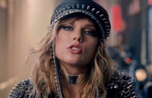 Taylor Swift Shares Bikini Photo To Celebrate Belated Independence Day